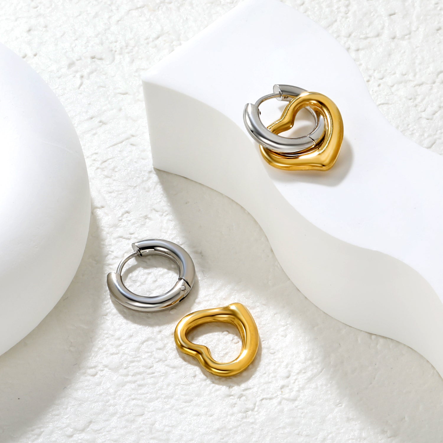 Wholesale 18K Gold Plated Heart Hoop Earrings Interlock Design Minimalist LuxuryCollection