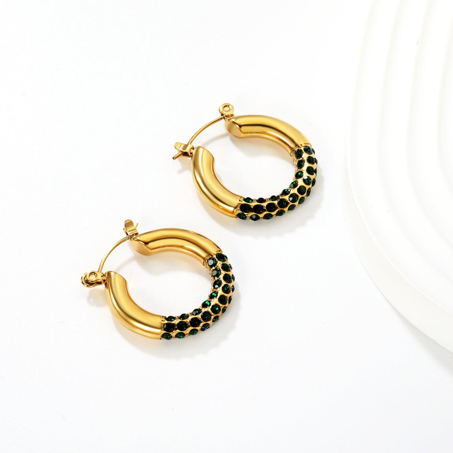 Wholesale 18K Gold Plated Pave Huggie Hoop Earrings Cubic Zirconia WaterproofHigh-resolution Lifestyle Photos_green