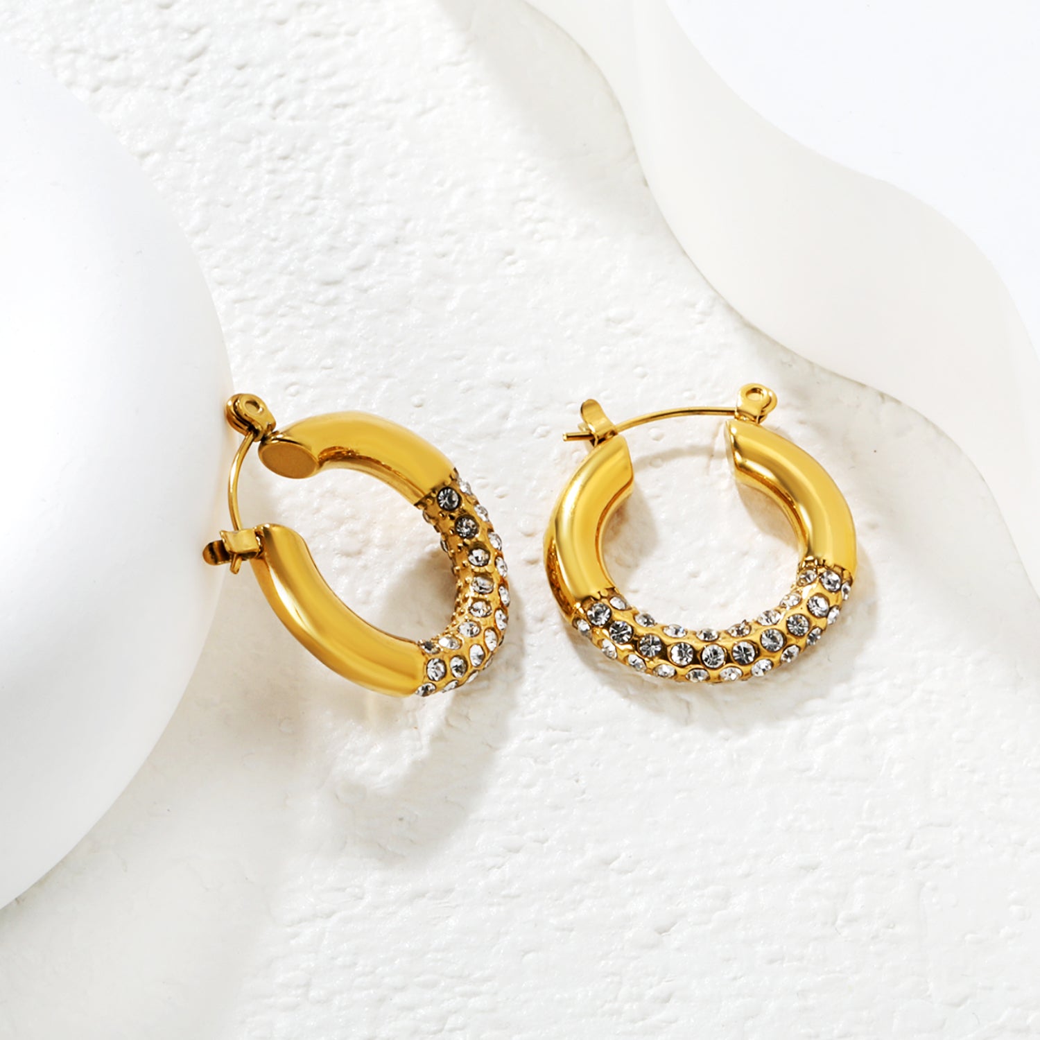 Wholesale 18K Gold Plated Pave Huggie Hoop Earrings Cubic Zirconia WaterproofHigh-resolution Lifestyle Photos_white