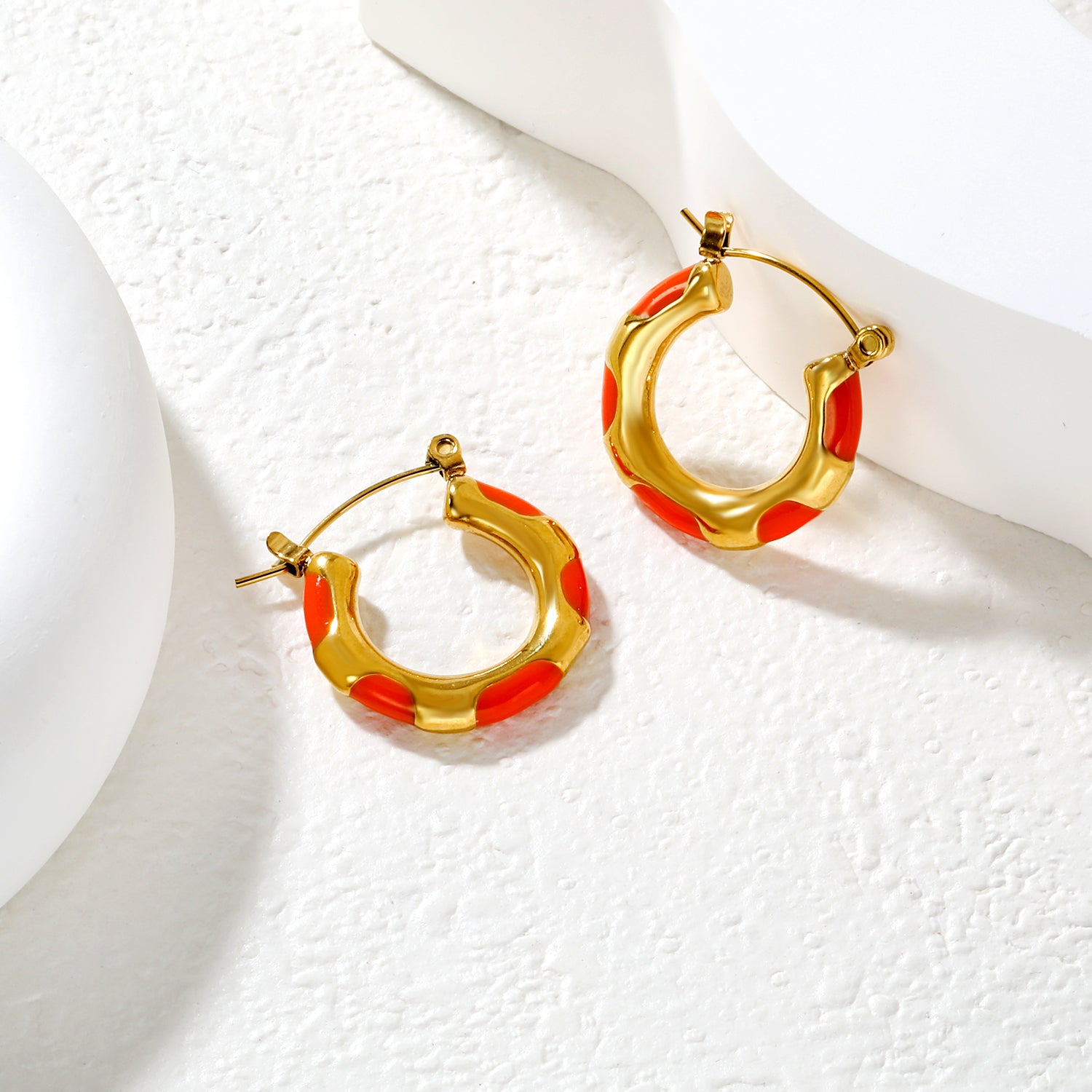 Wholesale Enamel Block Pattern Hoops 18K Gold Plated Waterproof Tarnish-ResistantHigh-resolution Lifestyle Photos_Orange