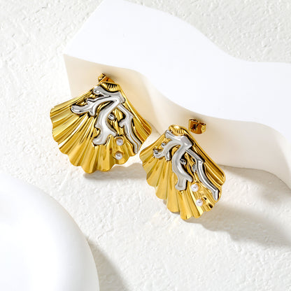 Wholesale Engraved Shell Earrings 18K Gold with Pearl - Jacey JewelryClose-up of the light-colored ambiance