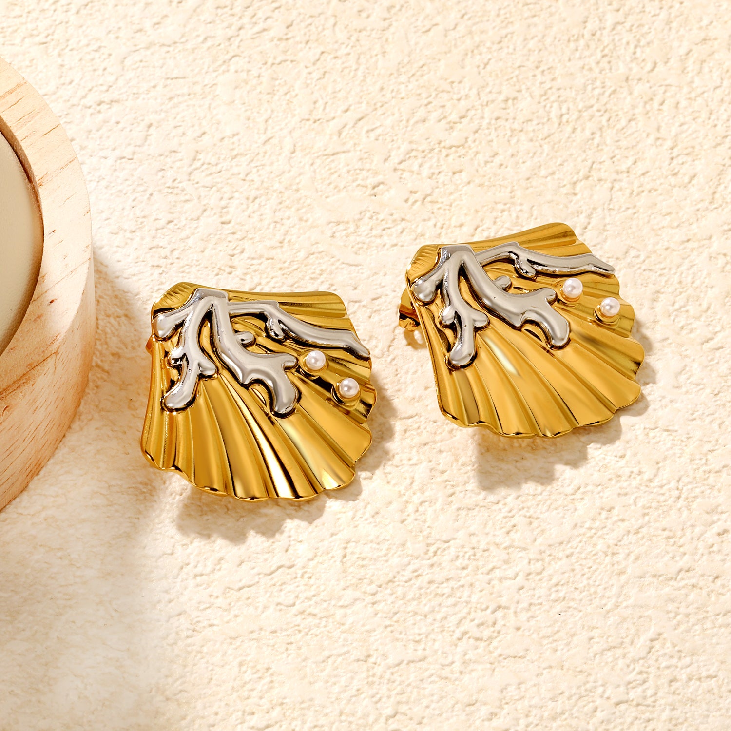 Wholesale Engraved Shell Earrings 18K Gold with Pearl - Jacey JewelryClose-ups of the gold plating and details