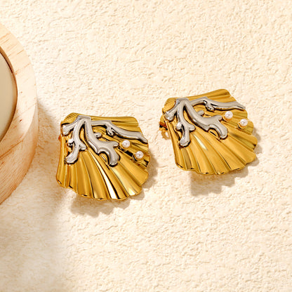 Wholesale Engraved Shell Earrings 18K Gold with Pearl - Jacey JewelryClose-ups of the gold plating and details
