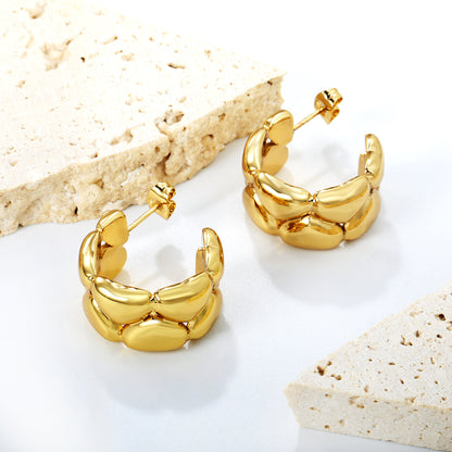 Wholesale Stainless Steel 18K Gold Plated C Shape Connected Heart Stud EarringsHigh-resolution Lifestyle Photos
