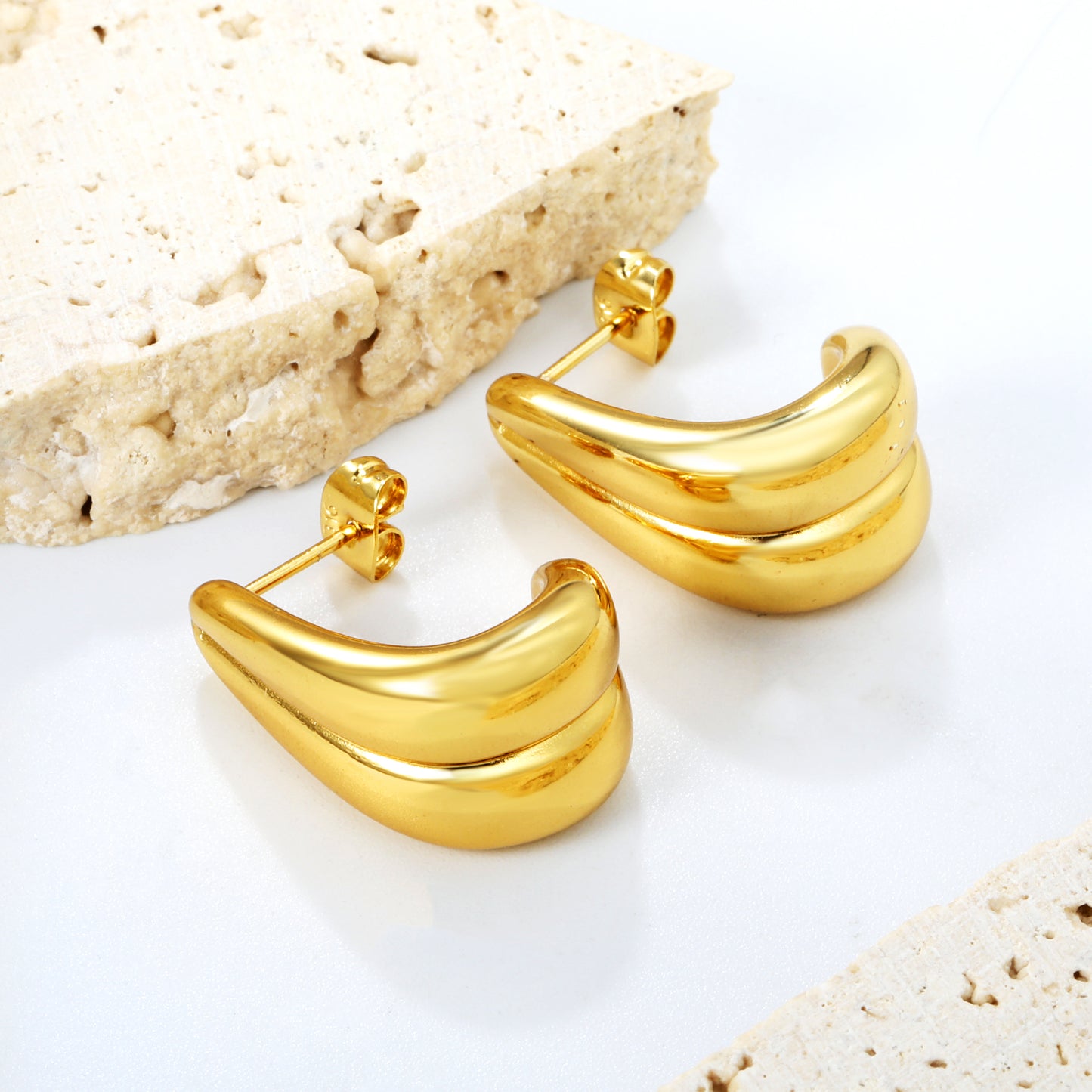 Wholesale Stainless Steel 18K Gold Plated Glossy Double Wire Hook Stud EarringsClose-ups of the gold plating and details