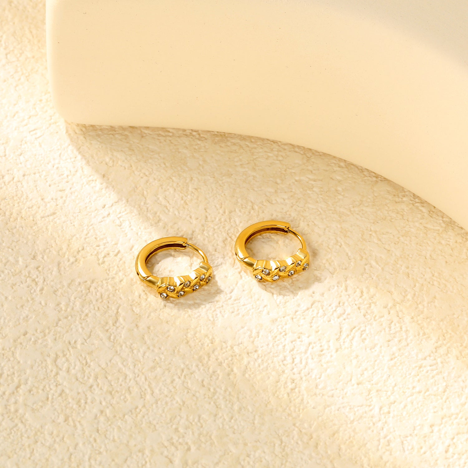 Wholesale Stainless Steel Botanical Grass Wreath Crystal Hoop EarringsClose-ups of the gold plating and details