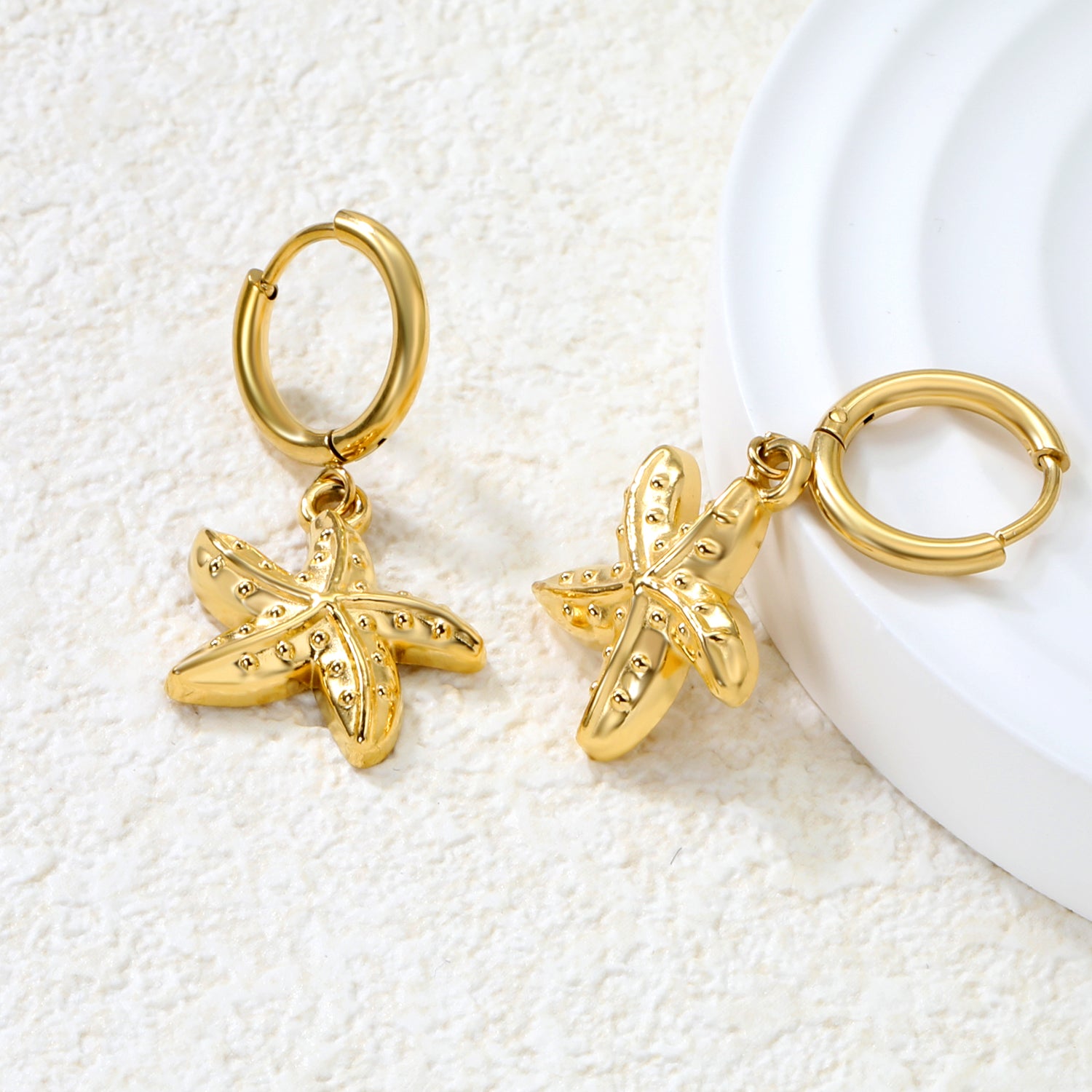 Wholesale Stainless Steel Luxe Large Starfish Charm Hoop EarringsHigh-resolution Lifestyle Photos
