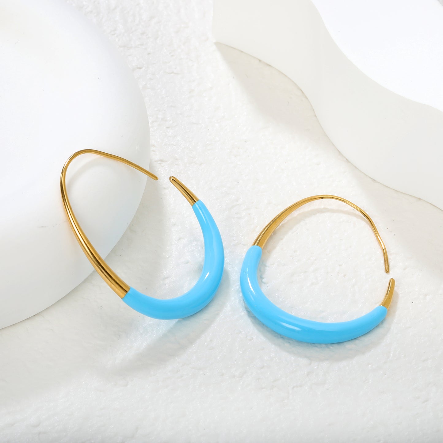 Wholesale Waterproof PVD Gold Enamel Egg-Circle EarringsHigh-resolution scene image_blue