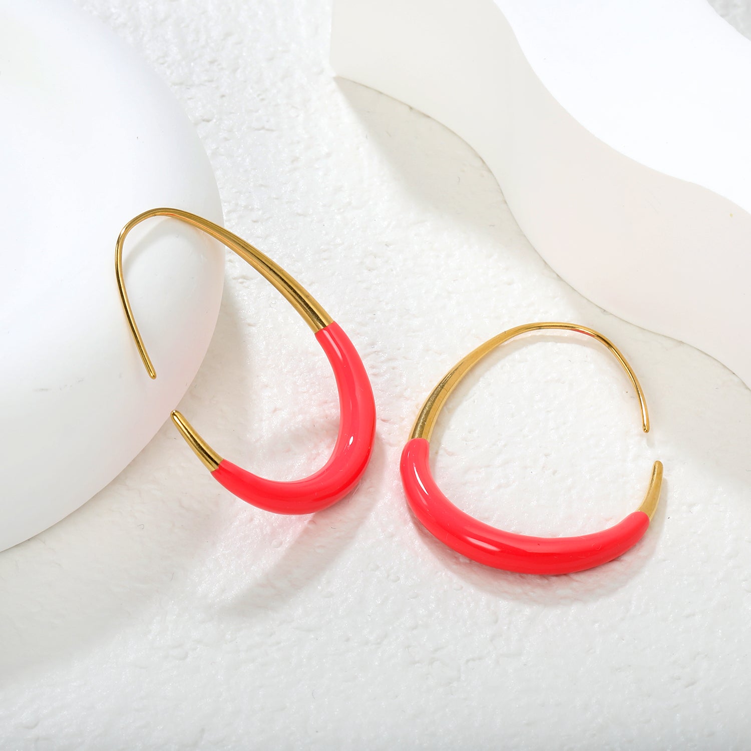 Wholesale Waterproof PVD Gold Enamel Egg-Circle EarringsHigh-resolution scene image_pink