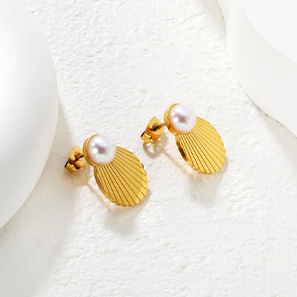 Wholesale Waterproof PVD Gold Plated Textured Seashell Pearl StudsHigh-resolution Lifestyle Photos