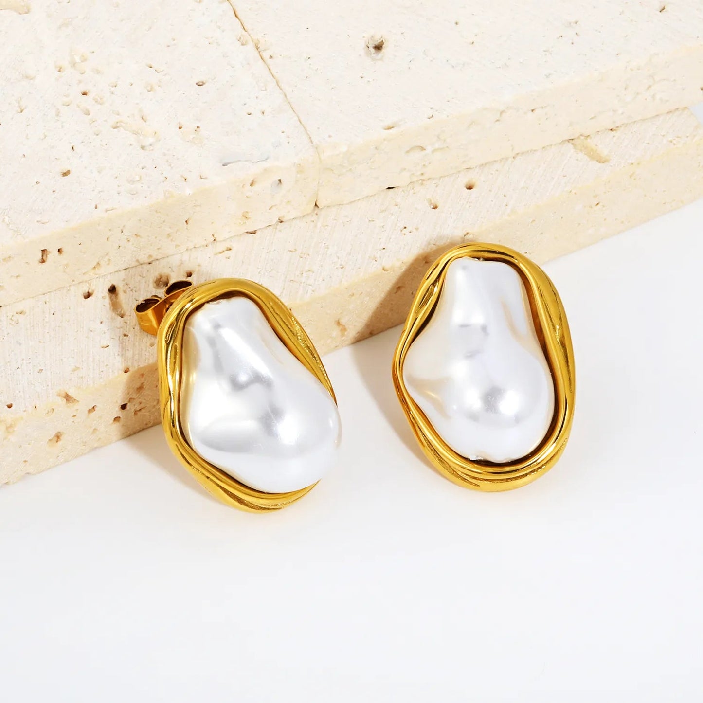 Wholesale 19x26mm heavy weight organic melted metal pearl Earring