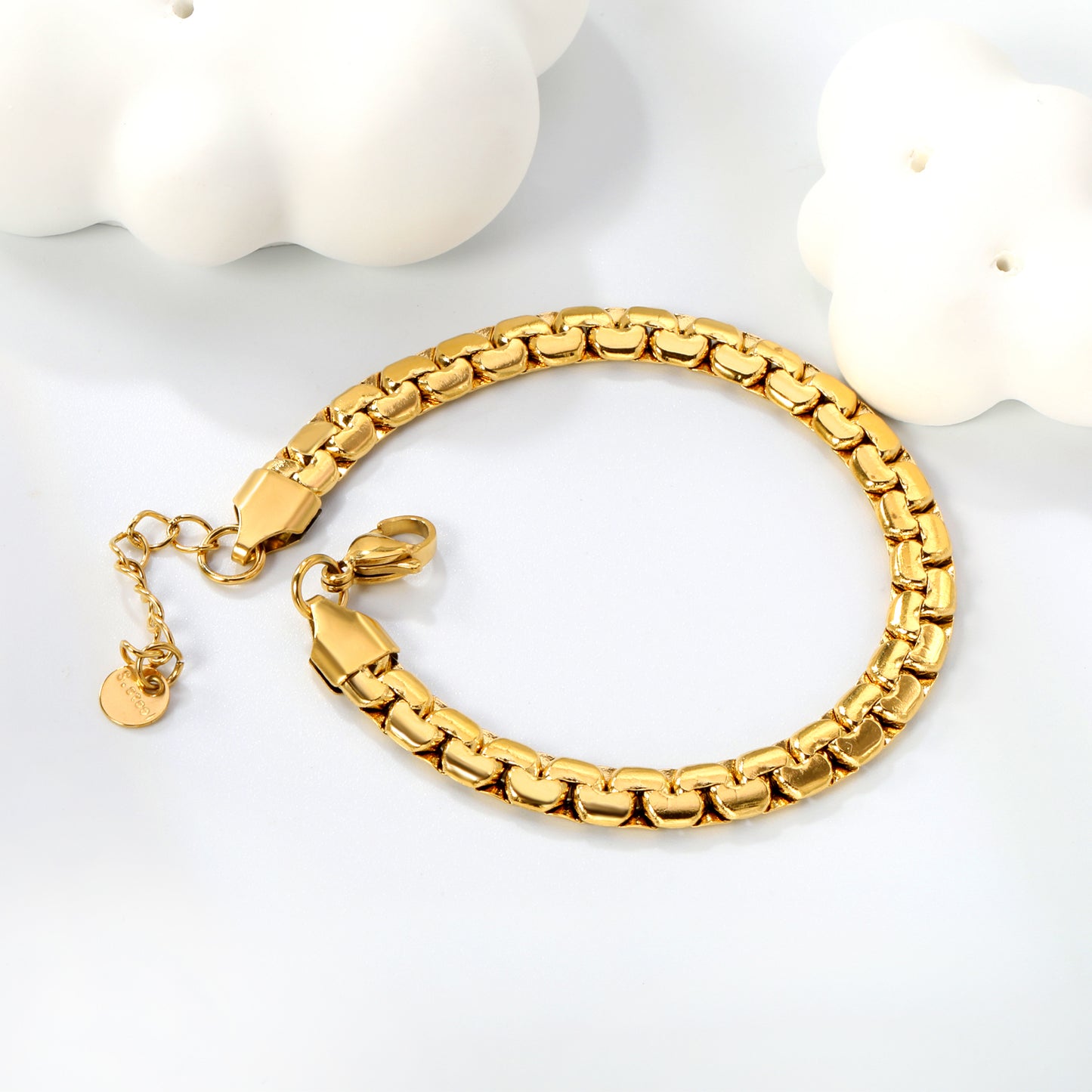 bauhaus-luxury-bracelet-design