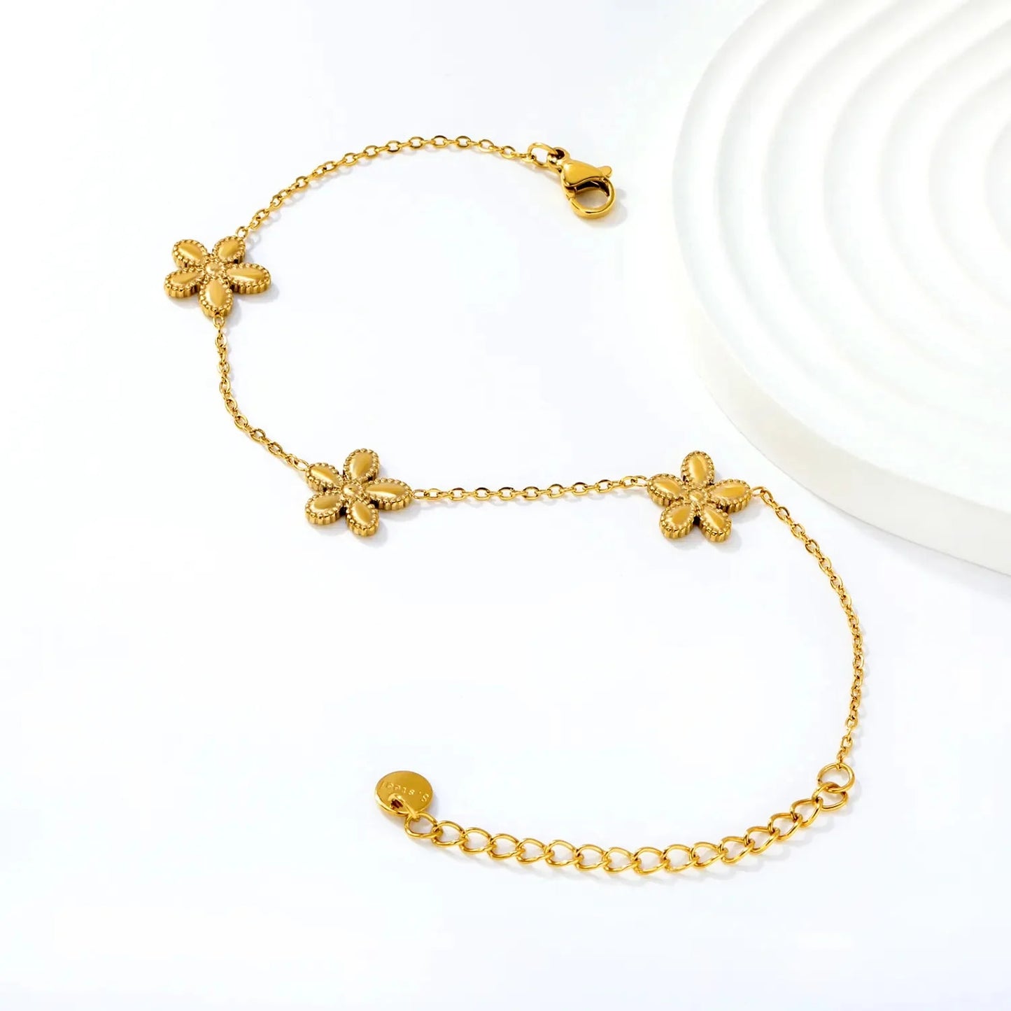 Elegant 304L Stainless Steel Gold Flower Bracelet for Women