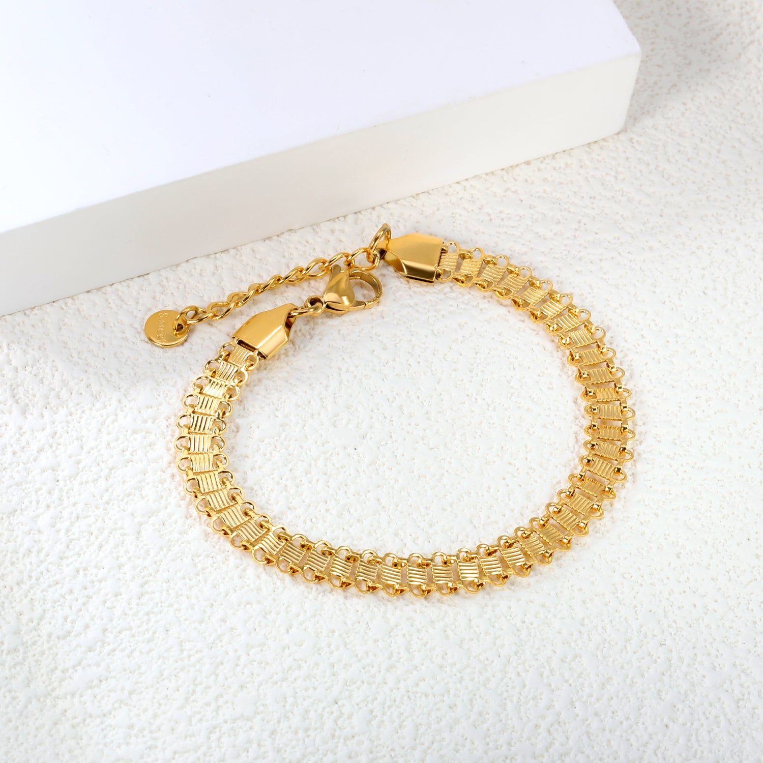 brutalist-luxury-bracelet-design