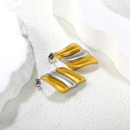 Wholesale Waterproof Two-Tone Spiral Sculpted Fluid Stud Earrings