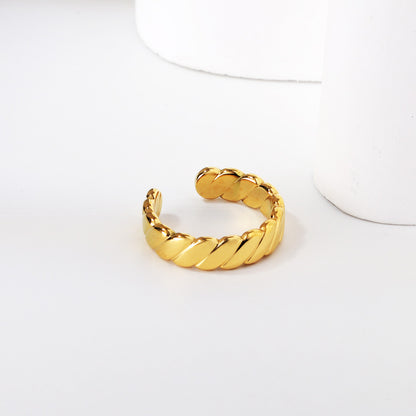 daily-jewelry-styling-chain-design