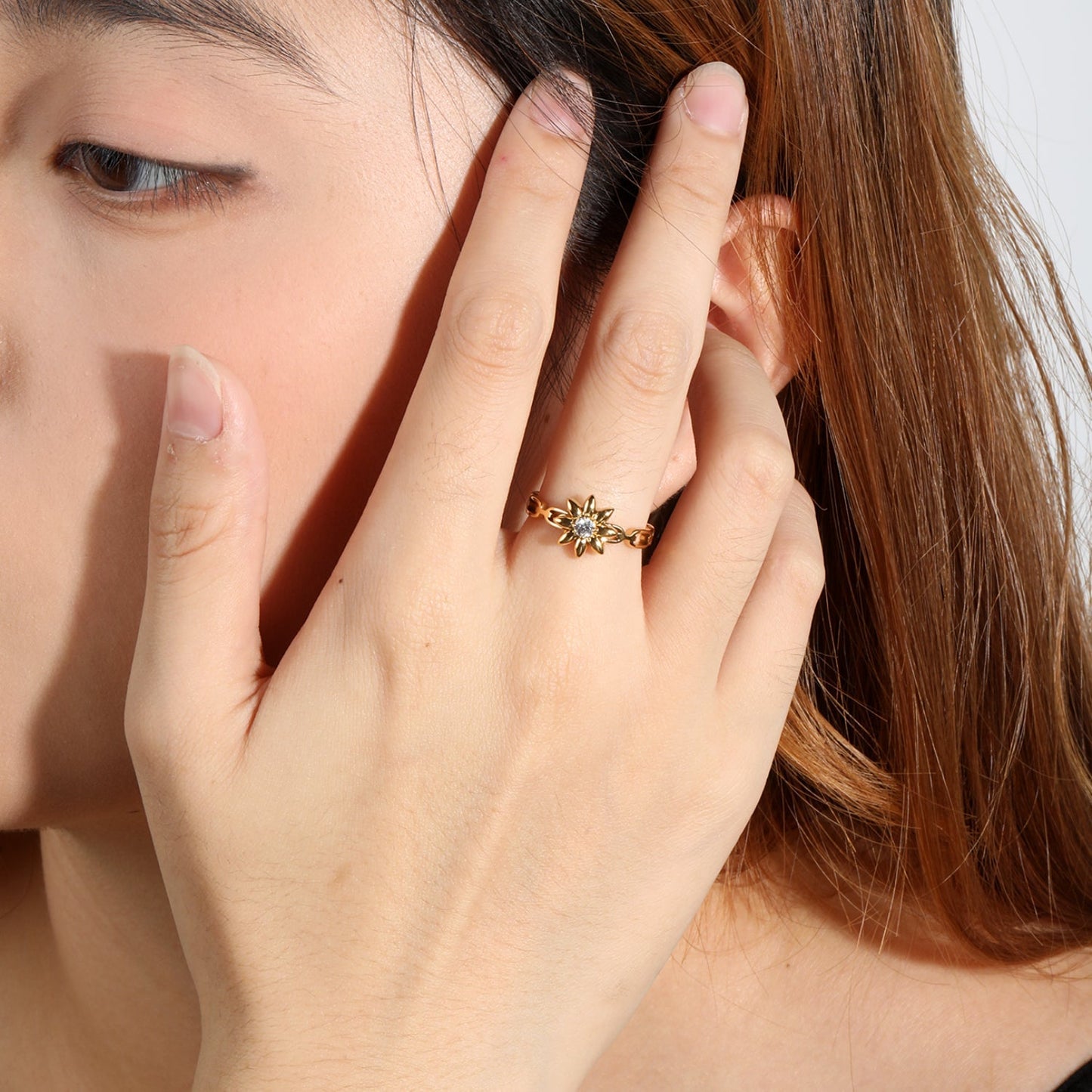 Waterproof 18K Gold Plated Floral Daisy CZ Center Open Adjustable Ring