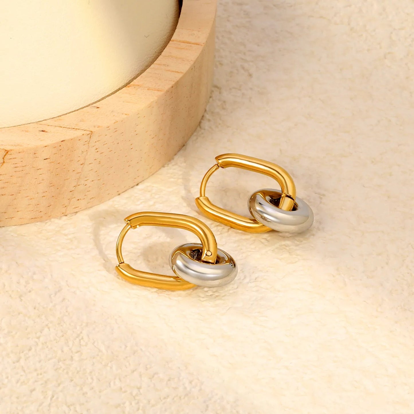 Smart Choice 2-Way Wear Detachable Dual Link Oval Huggies Earrings Everyday Geometric