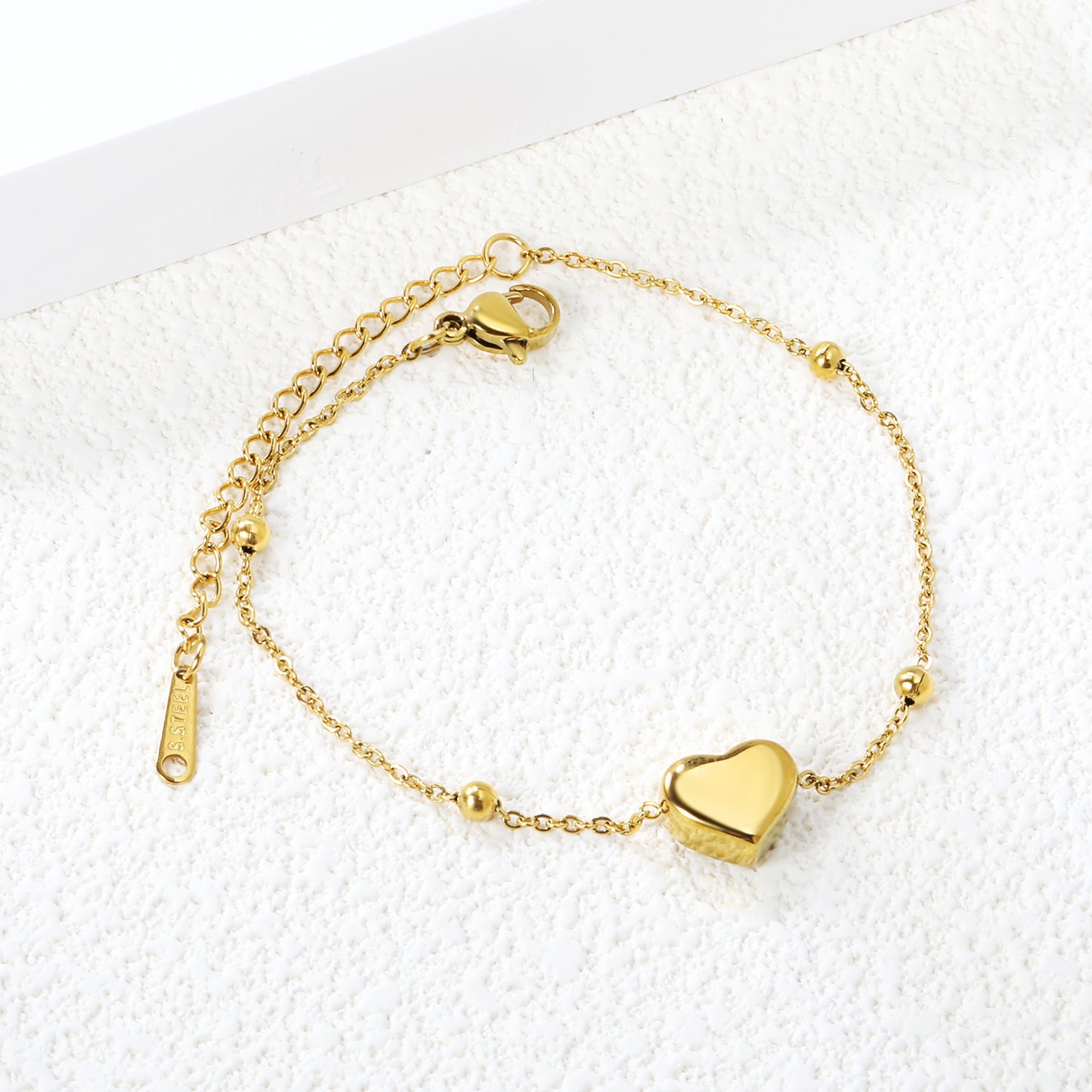 ethereal-luxury-bracelet-design-heartheart