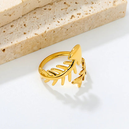 Express Your Boho Spirit with a Lightweight Cutout Fishbone Arrow Ring