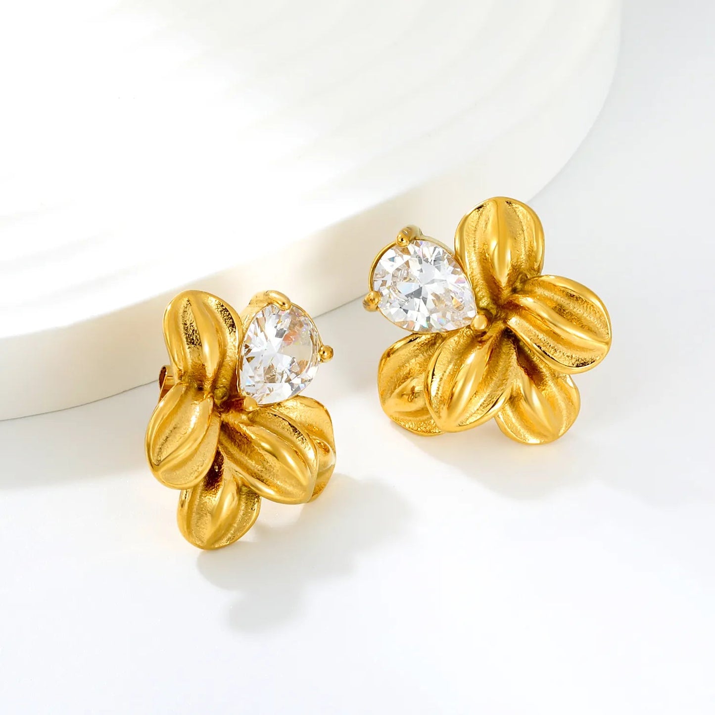 High-quality heavy weight tarnish-free vintage look earrings 0 MOQ