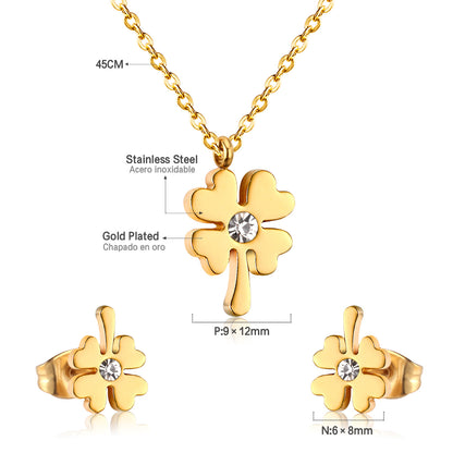 four leaf clover pendant measurement