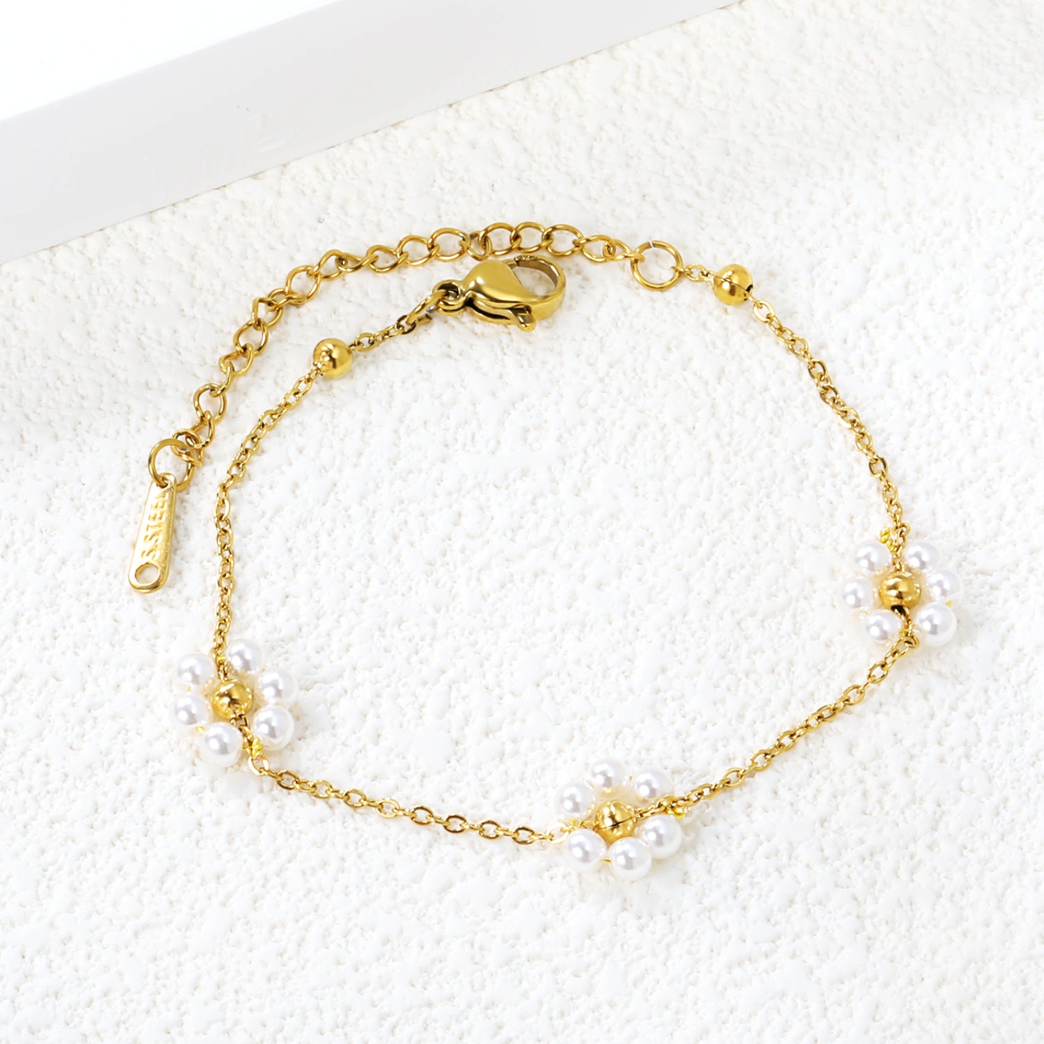 garden-luxury-bracelet-design-pearl