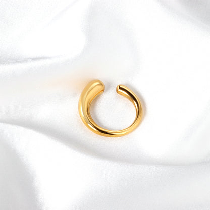 gold-plated-curved-open-ring-minimalist-Scene diagram