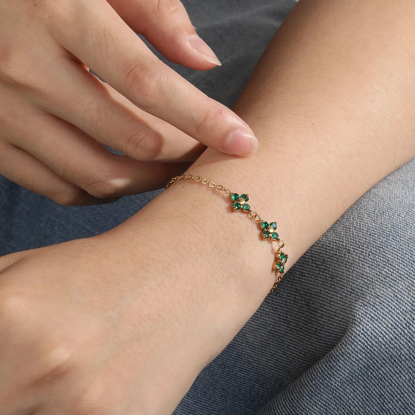 St. Patrick's Vibe: Waterproof 304L Steel Emerald Clover Link Bracelet