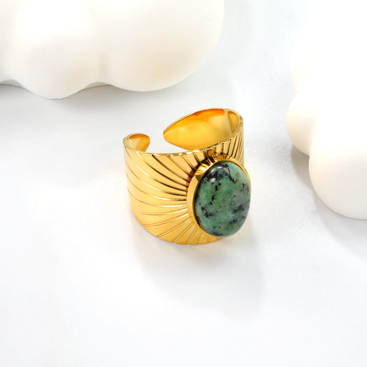 green-jewelry-cocktail-party