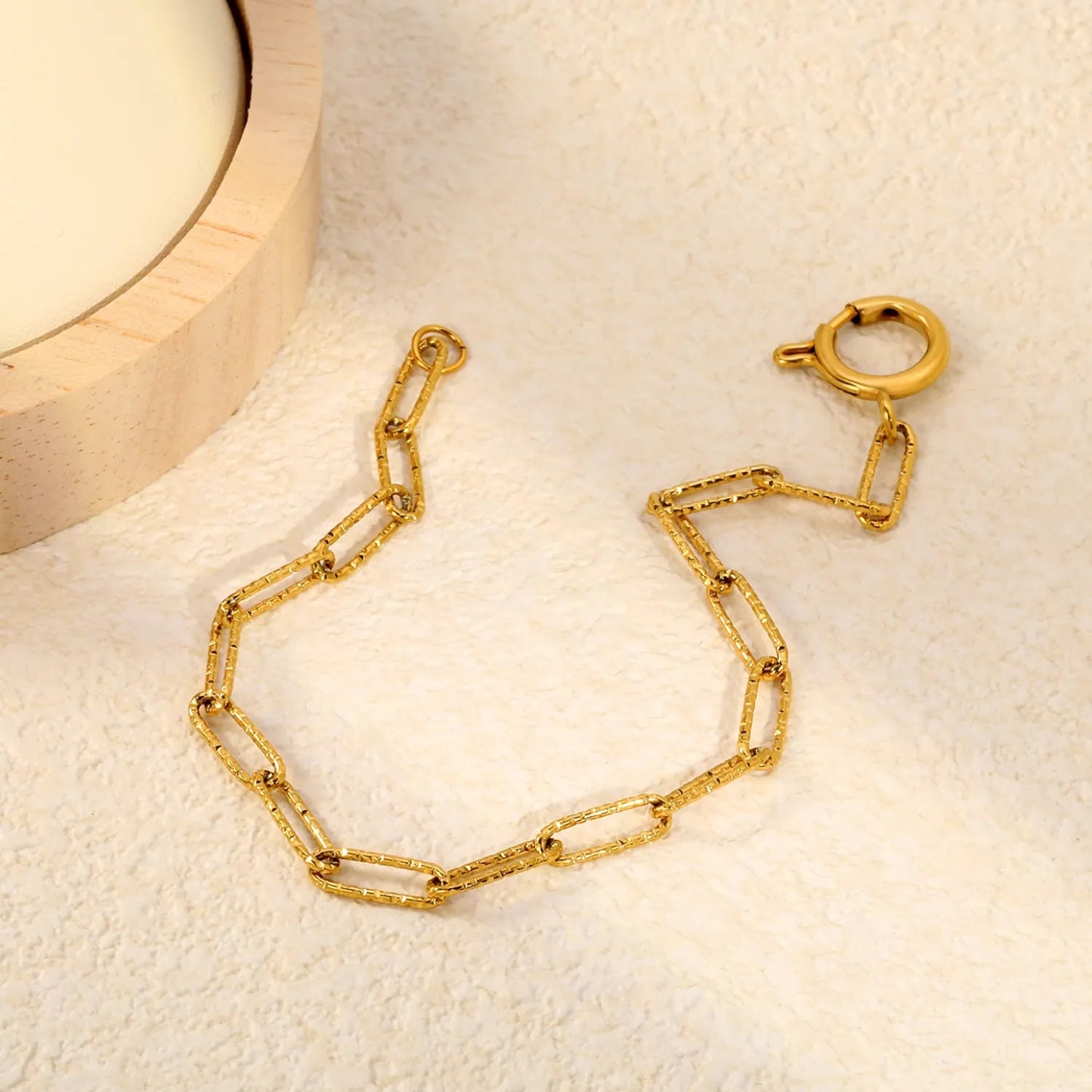 Wholesale vintage anchor spring clasp oval link chain jewelry