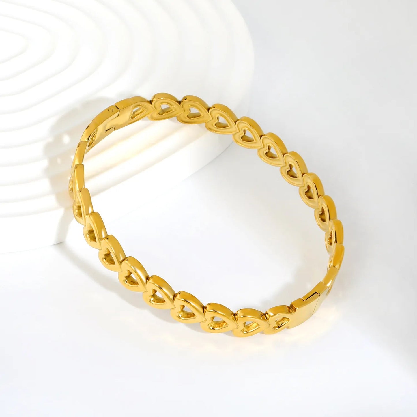 Romantic Whispers: Delicate Continuous Cutout Heart Hinged Bangle