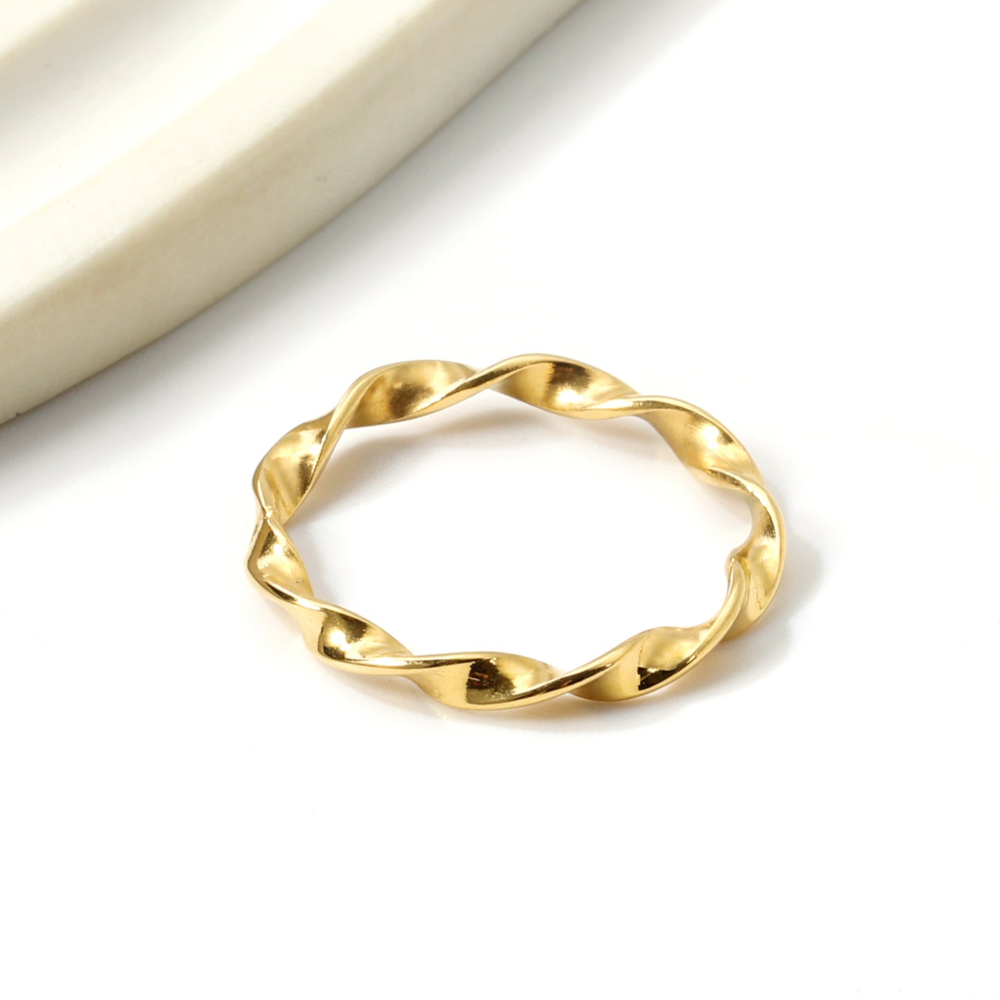 kinetic-jewelry-modern