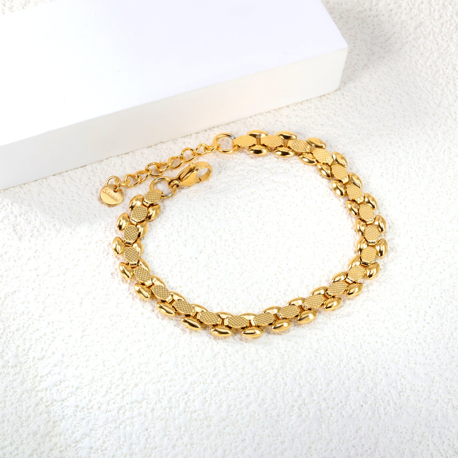 mechanic-luxury-bracelet-design