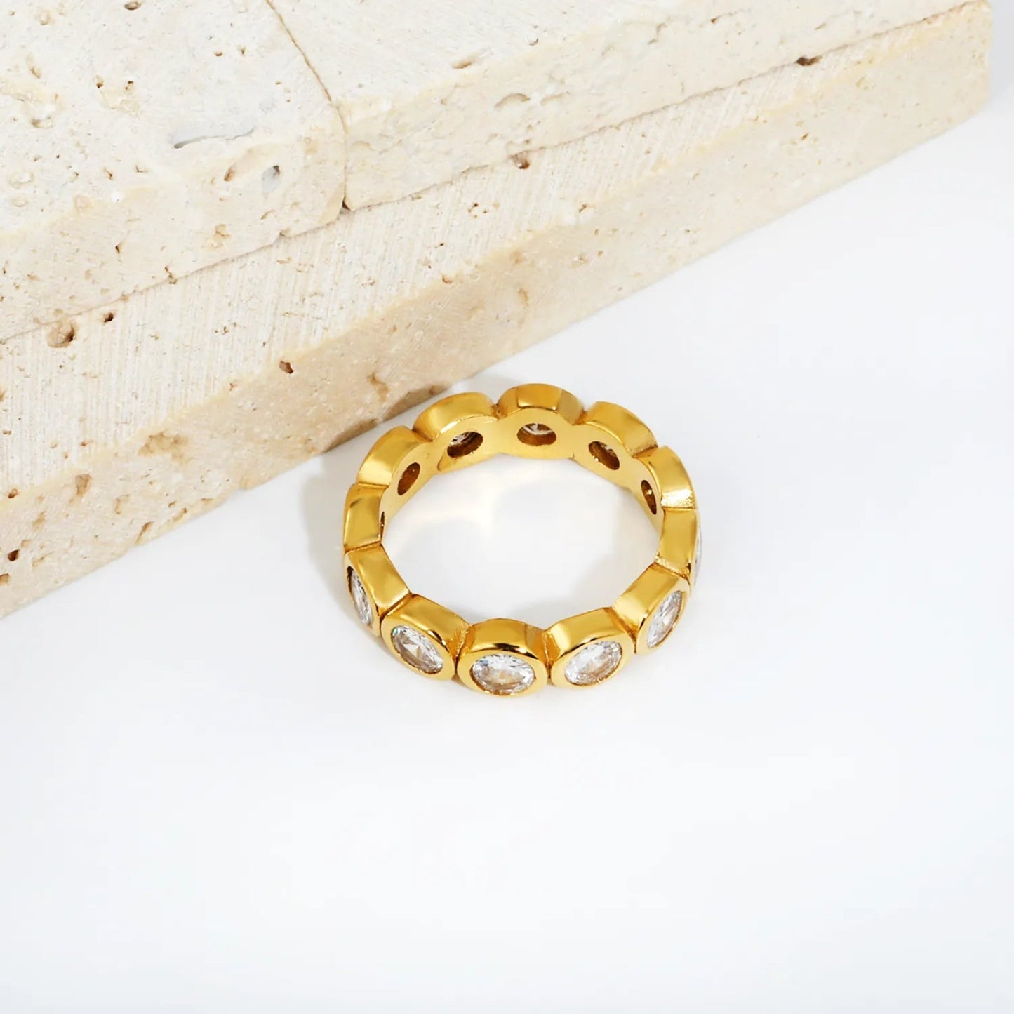Non-Tarnish 304L Stainless Steel Full Pave Oval Zircon Band Ring