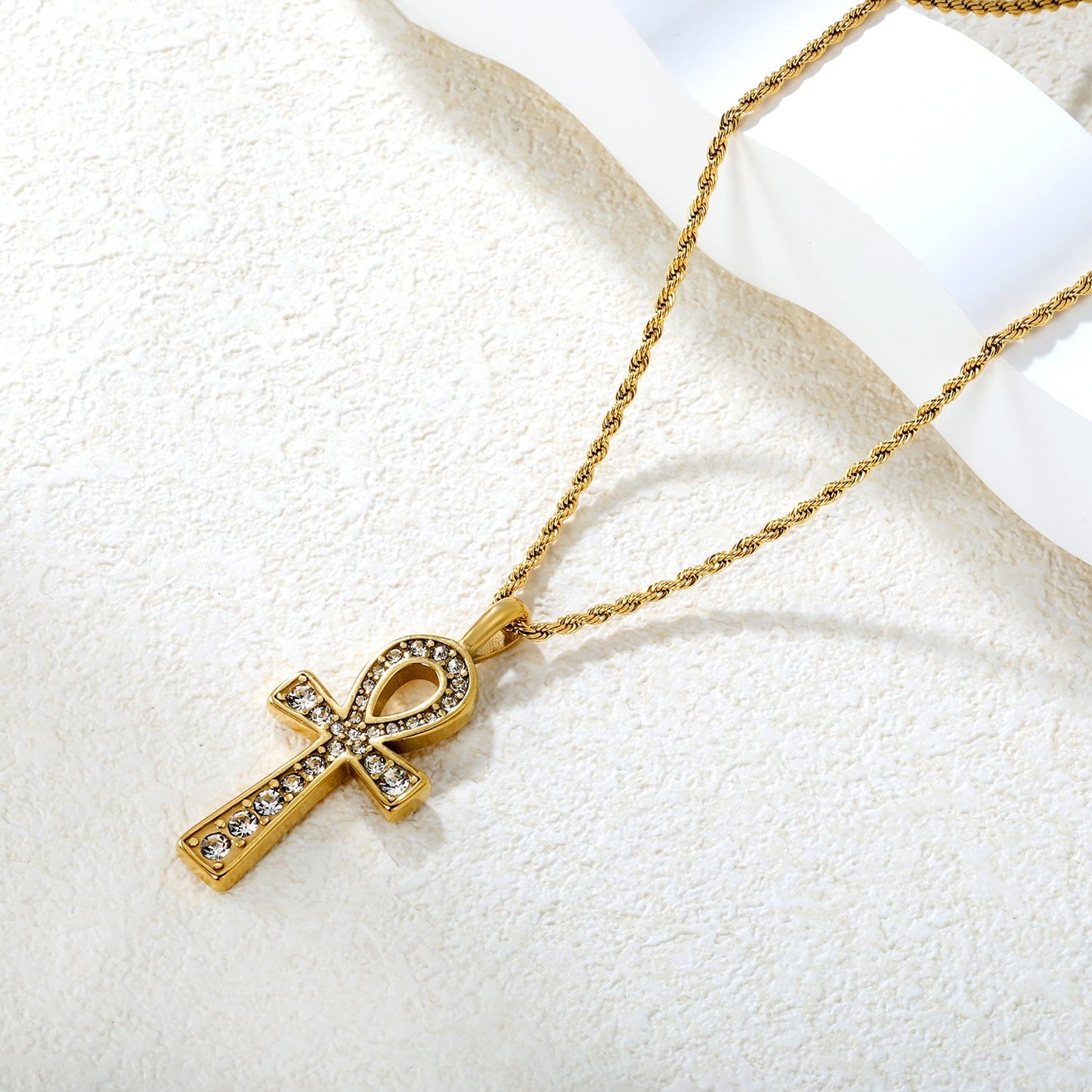 Sacred Symbol Meets Streetwear Glamour in This Paved Zircon Rope Chain
