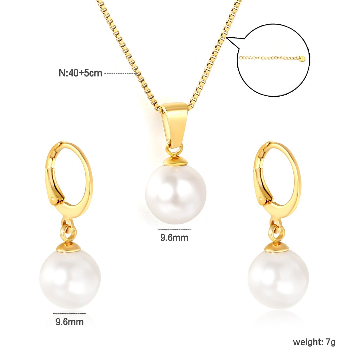 Pure Minimalist Grace Featuring Round Pearls and Sleek Gold Chains