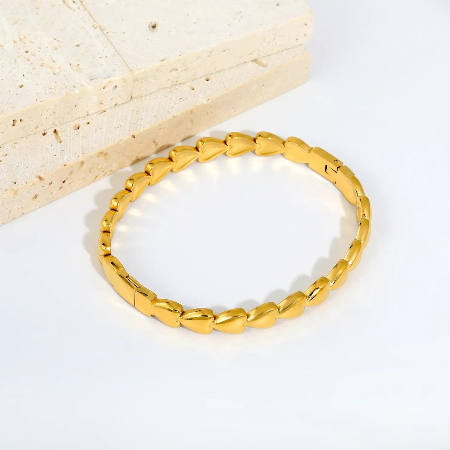 Premium Supplier: 18K Gold Plated Curved Solid Heart Bangle Bulk