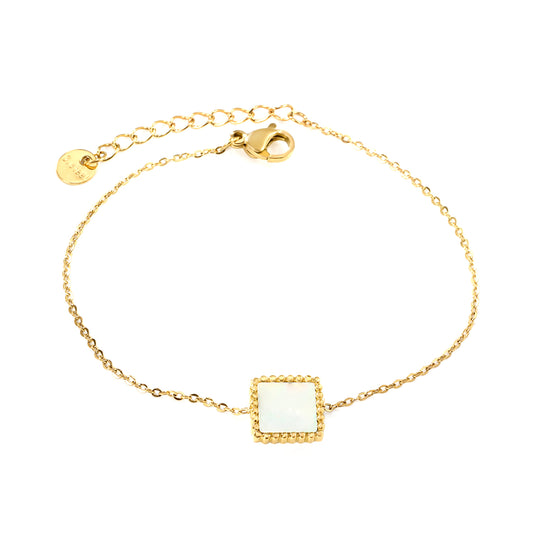 square-frame-diamond-bracelet-arch