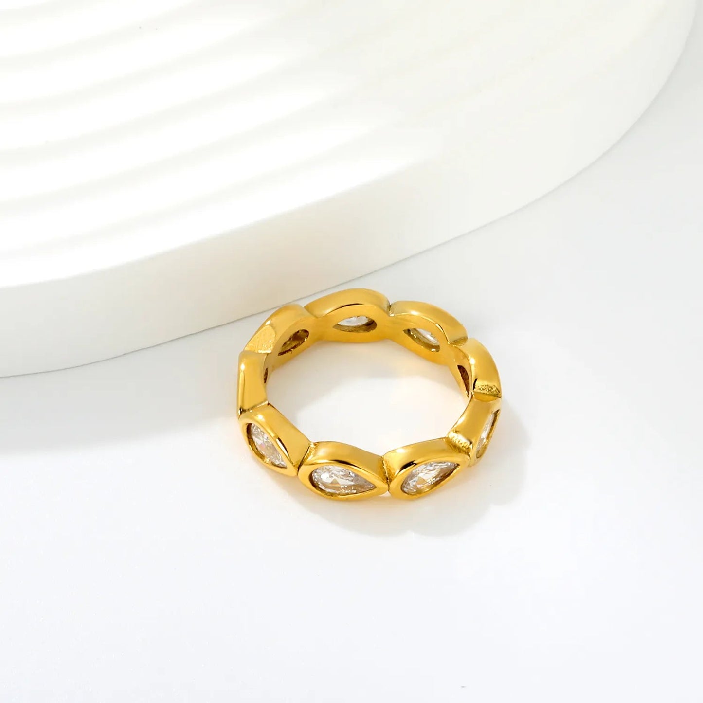 Waterproof 18K Gold Plated Pear Shaped Zircon Eternity Band for Women