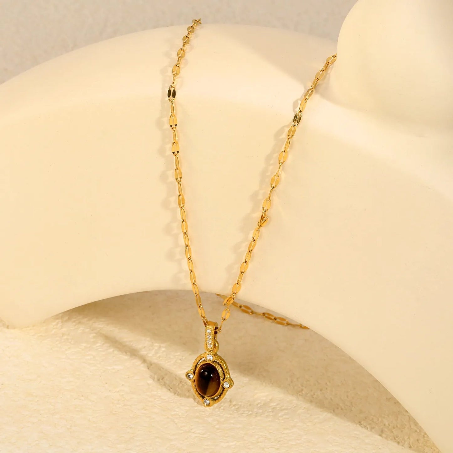 Wholesale Retro Oval Tiger Eye Pendant Stainless Steel Jewelry