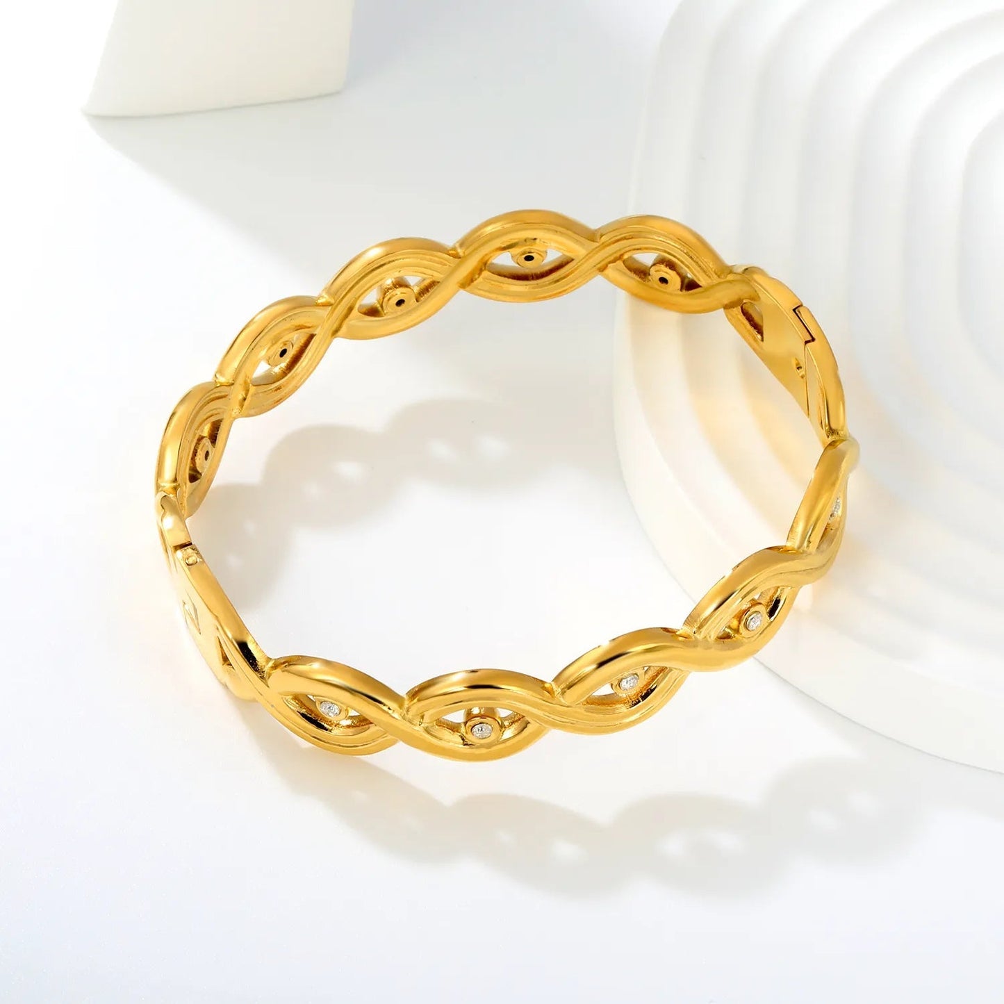 Verified Supplier 18K Gold Plated Spring Clasp Wave CZ Bangle Wholesale