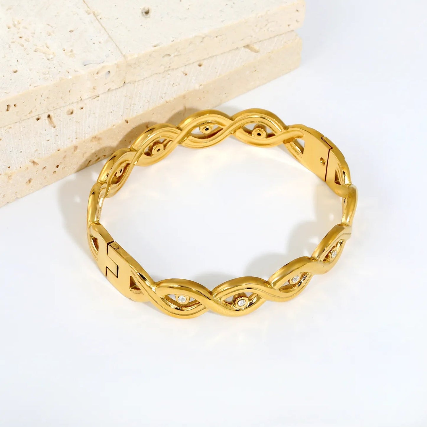 Verified Supplier 18K Gold Plated Spring Clasp Wave CZ Bangle Wholesale