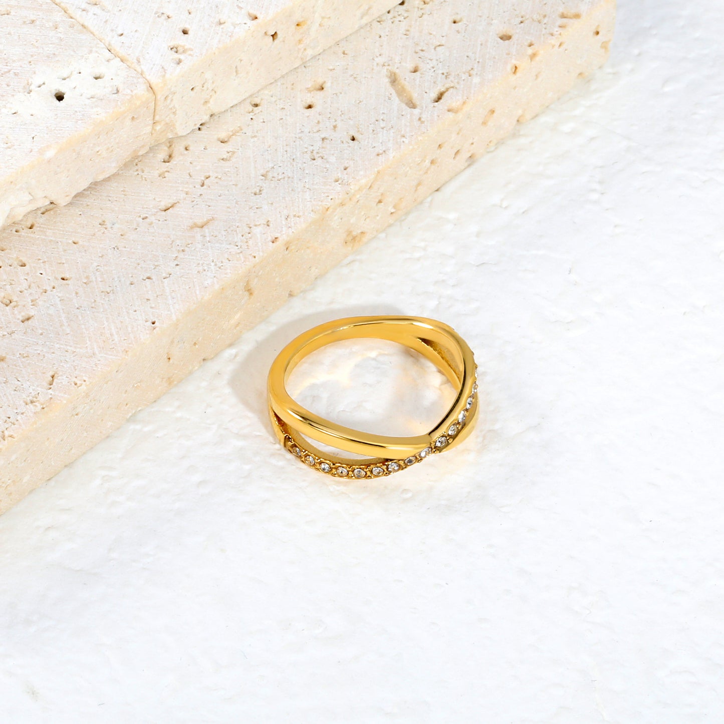 Minimalist Crossover Design Ideal for Daily Wear and Chic Stacking
