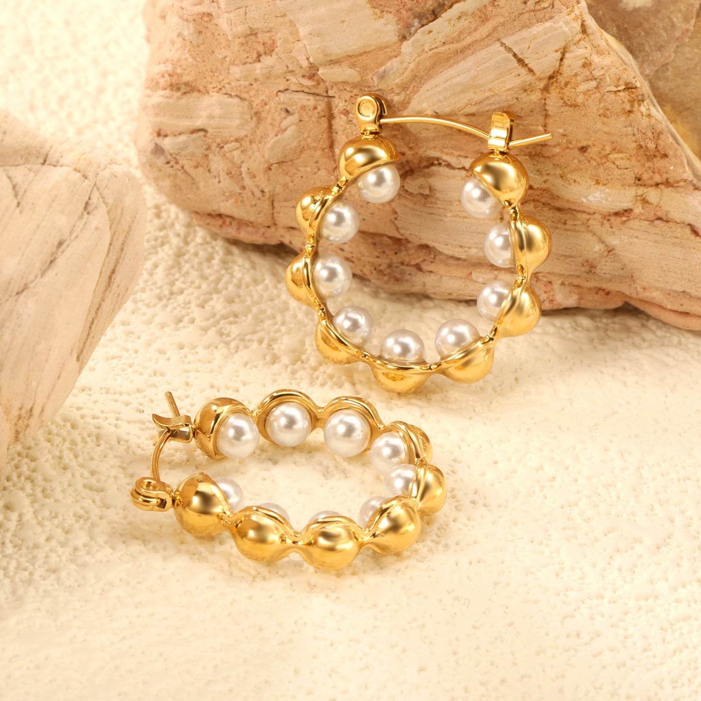 Premium anti-allergy waterproof scalloped ribbon pearl hoops 0 MOQ